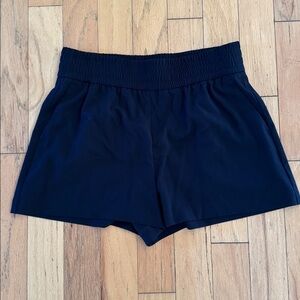 Banana Republic | navy blue pull on short | size S | pockets
